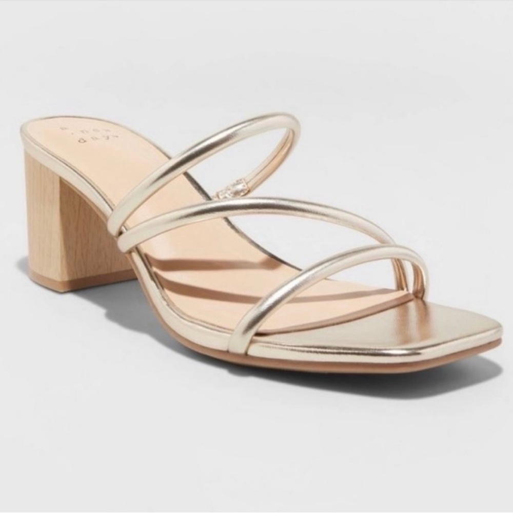 NWOT Target gold Strappy sandal heels